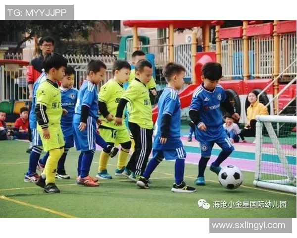 足球巨星女儿成长记：从星光璀璨到自我追寻的青春故事